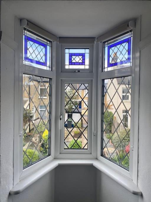 Charming Seaside Cottage In Leigh-On-Sea Southend-on-Sea Eksteriør billede